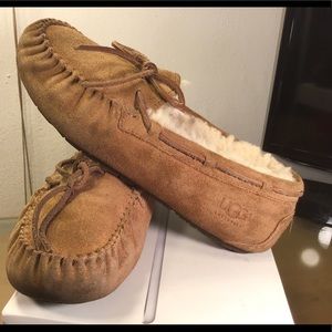 youth ugg moccasins